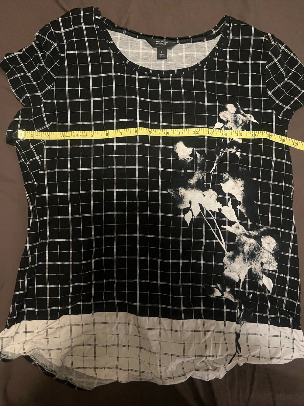 Simply Vera Wang Black Grid Floral Short Sleeve Top - Large - Picture 5 of 6